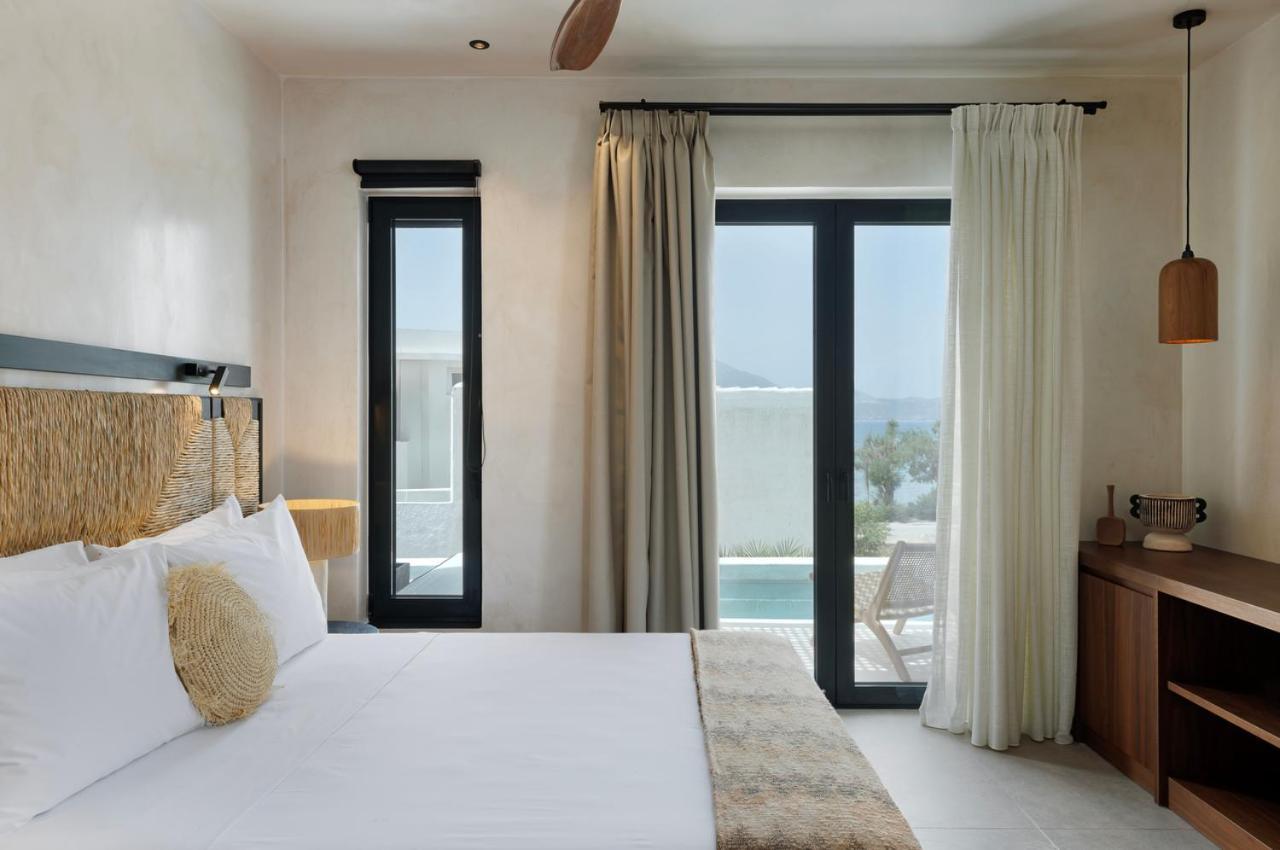 Boho Sapiens Sea View Apartment Adamantas  Bagian luar foto