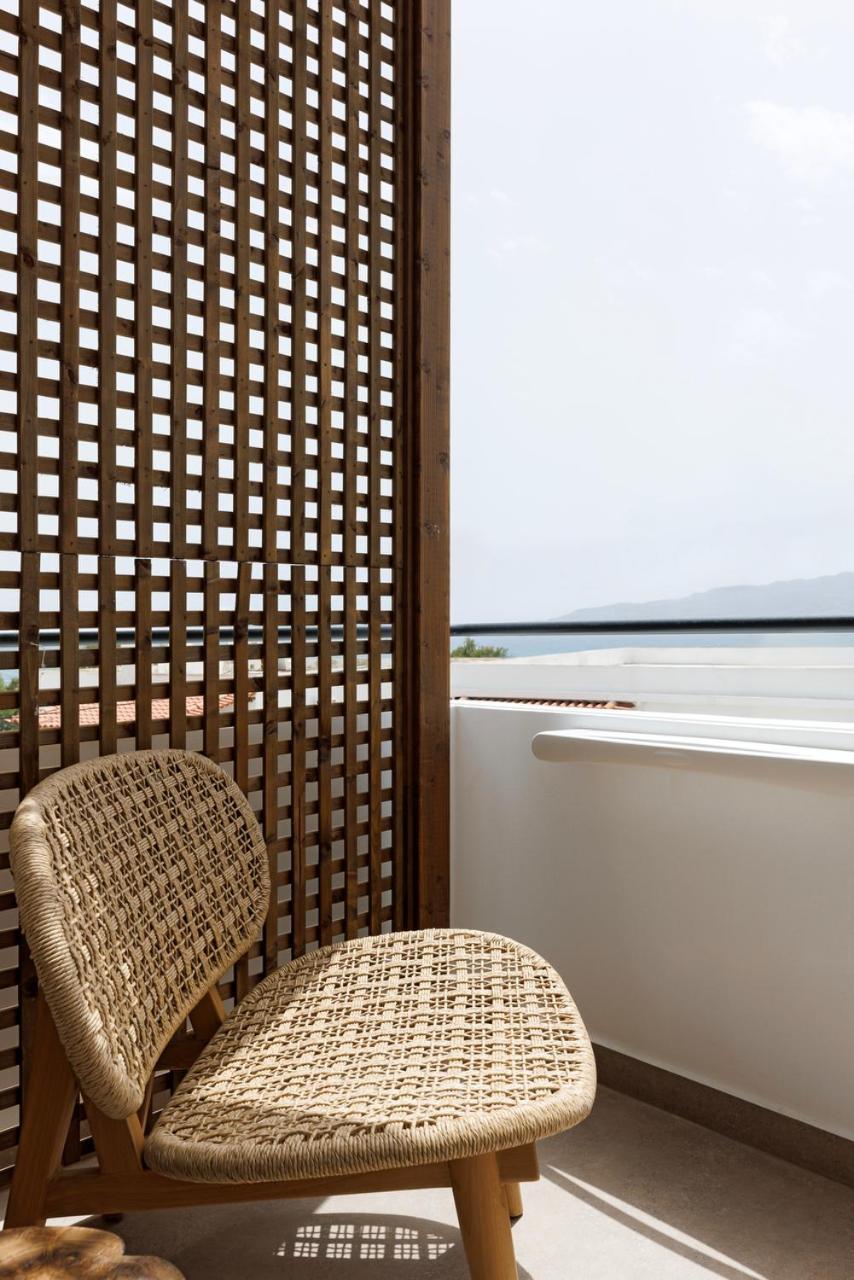 Boho Sapiens Sea View Apartment Adamantas  Bagian luar foto