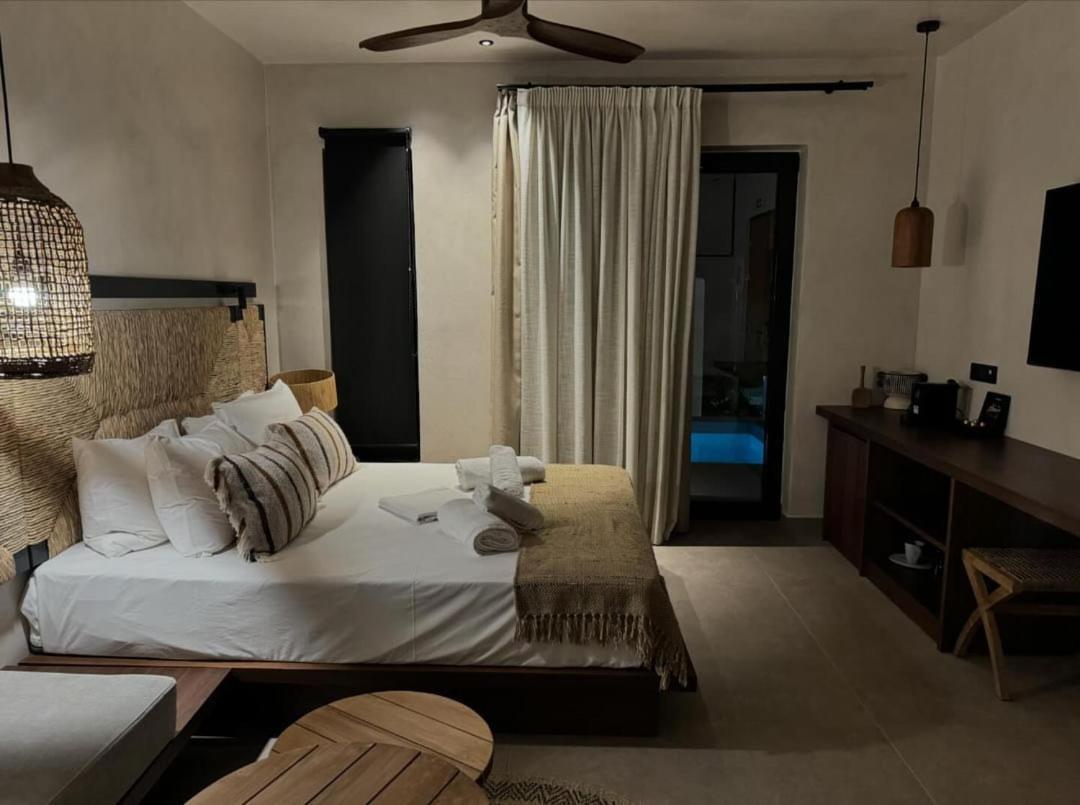 Boho Sapiens Sea View Apartment Adamantas  Bagian luar foto