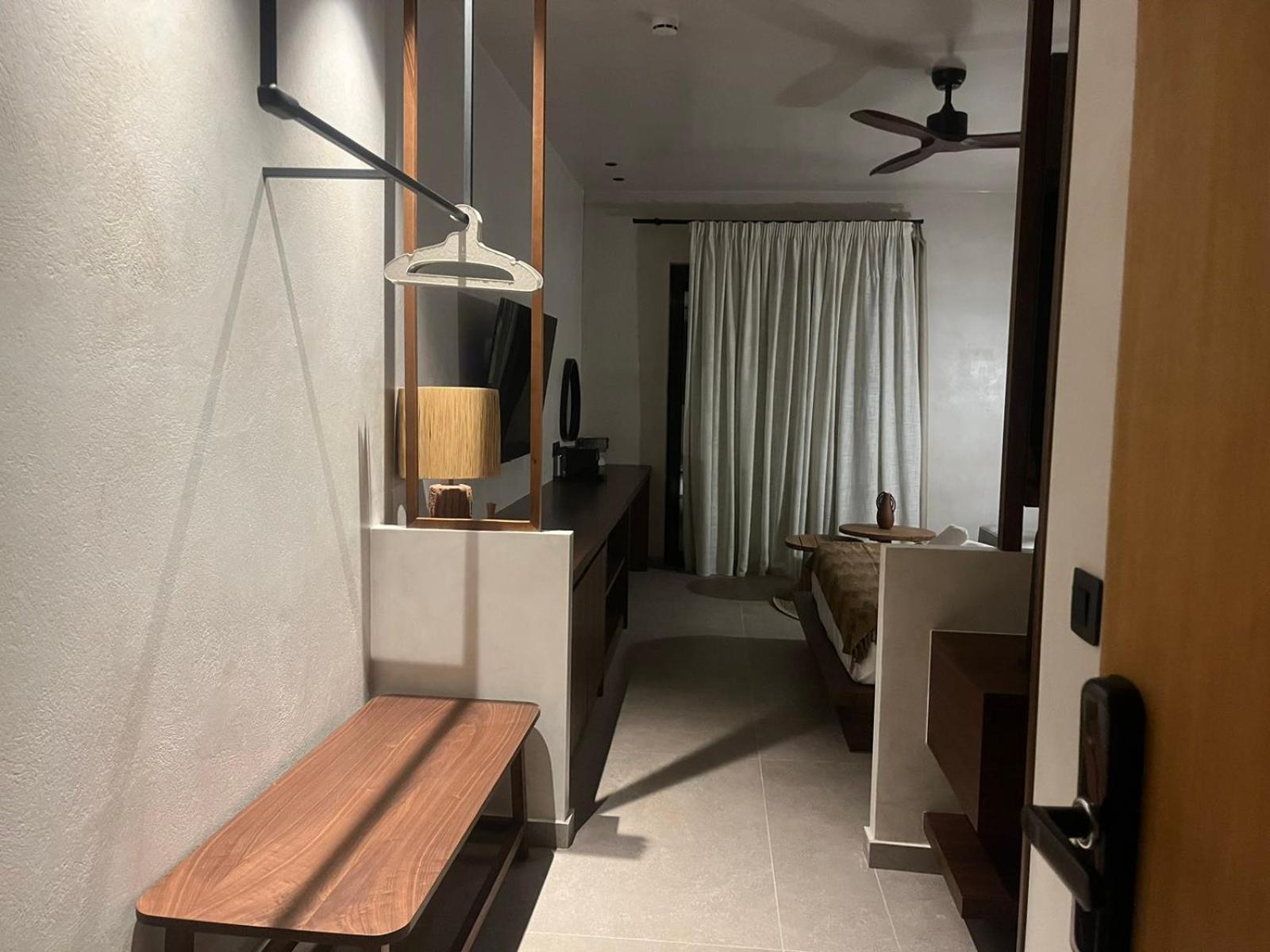 Boho Sapiens Sea View Apartment Adamantas  Bagian luar foto